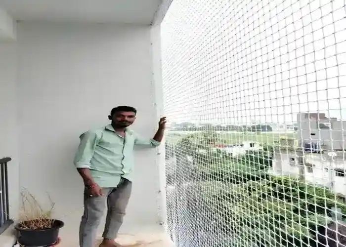 Falcon Nets - Net for Pigeons Installation Services in Pune, Koregaon Park, Aundh, Hinjewadi, Pimpri-Chinchwad, Wakad, Shivaji Nagar, Kothrud, Hadapsar, Viman Nagar, Baner, Nashik, Mumbai